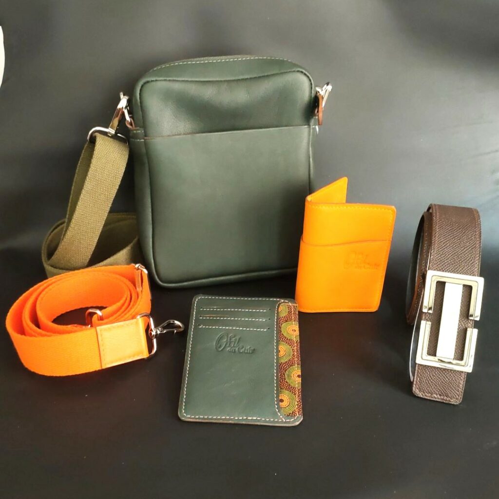 Ensemble de maroquinerie en cuir, personnalisable, pochette homme, portefeuille, ceinture et porte-cartes