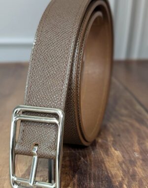 Ceinture en cuir réversible sur mesure marron et boucle nickelée